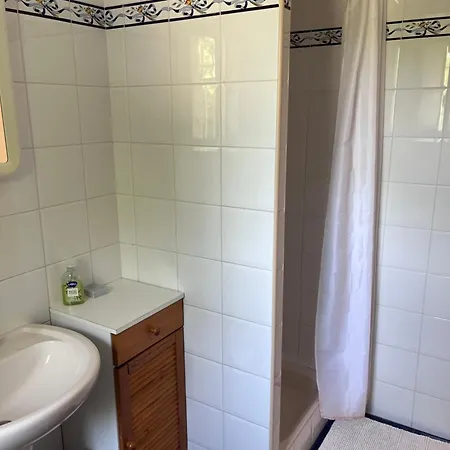 Grande Maison Avec Piscine De 12 Pers En Ardeche Vila *