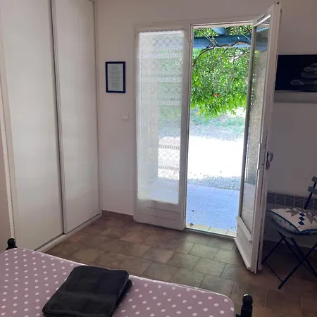 Grande Maison Avec Piscine De 12 Pers En Ardeche Salazac